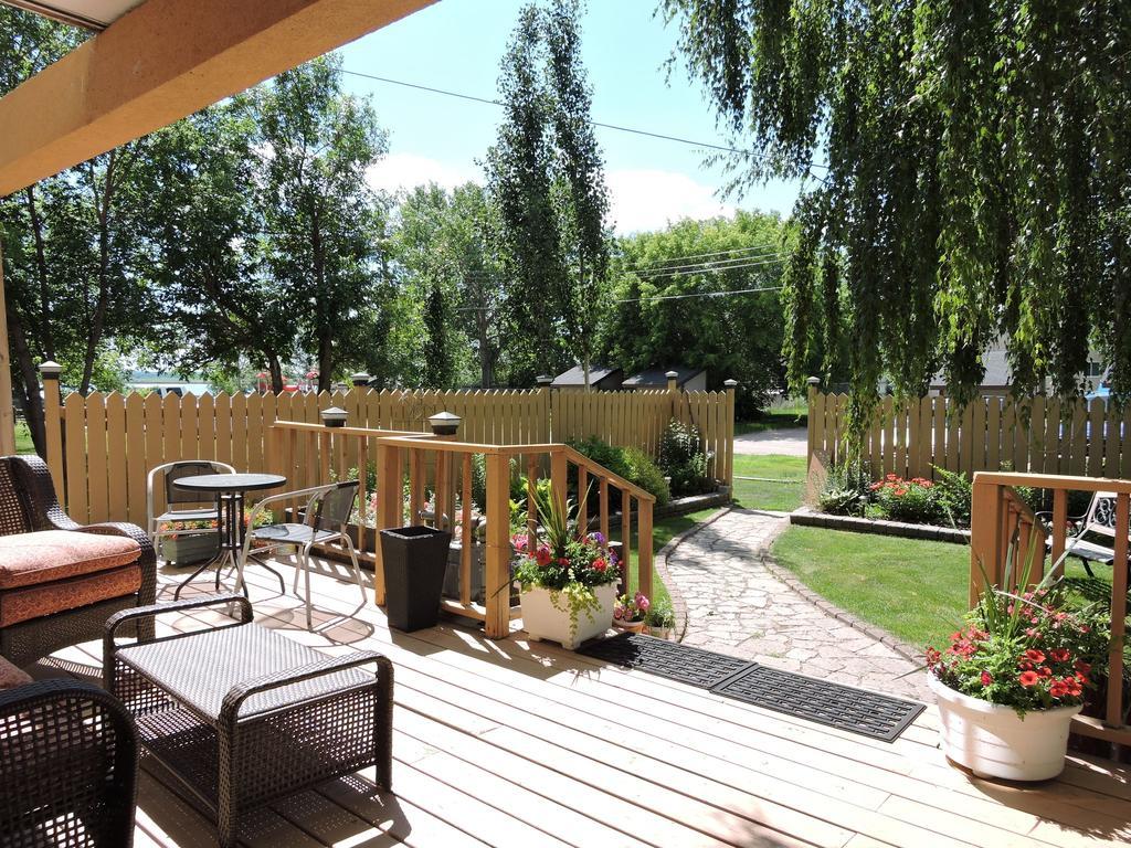 Bethel-Aspen Inn Bonnyville المظهر الخارجي الصورة