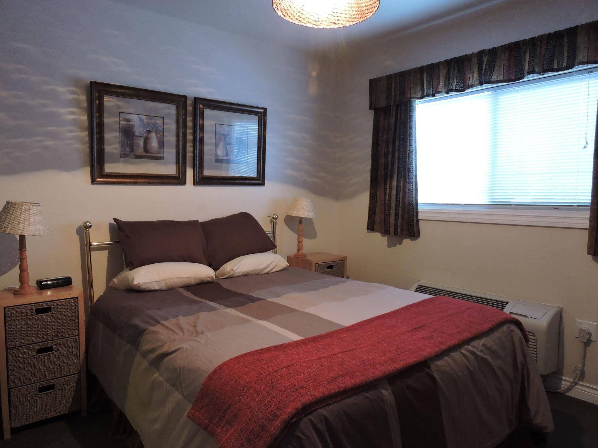 Bethel-Aspen Inn Bonnyville المظهر الخارجي الصورة